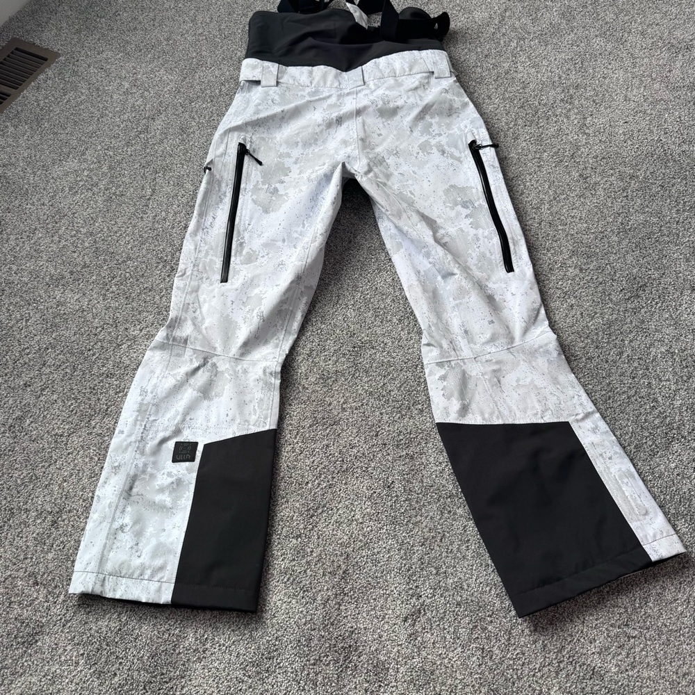 Helly Hansen Men’s Sogn Bib Shell pants -  gray fog camo - men’s medium - BNWT - Picture 5 of 6